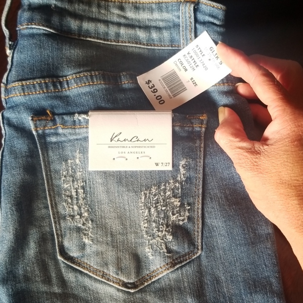 BRAND NEW KanCan jeans